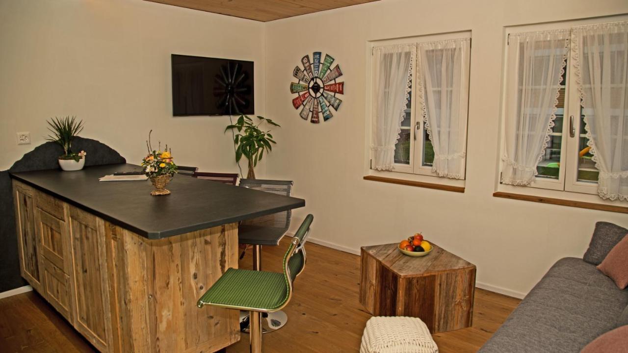 Conny'S B&B Niederweningen Exterior foto